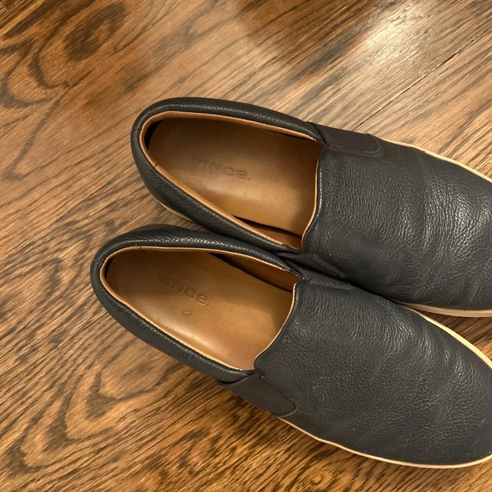 Vince Men’s Slip On Sneakers Navy